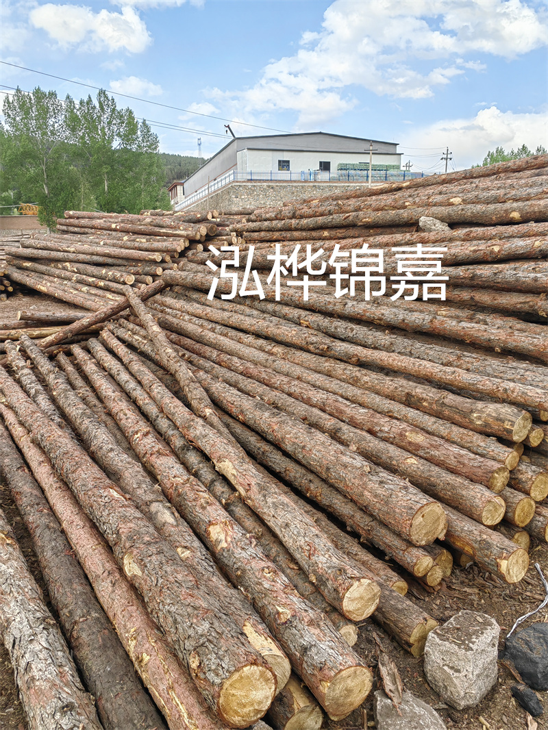 松木樁防腐施工圖片-保護環(huán)境，延長使用壽命